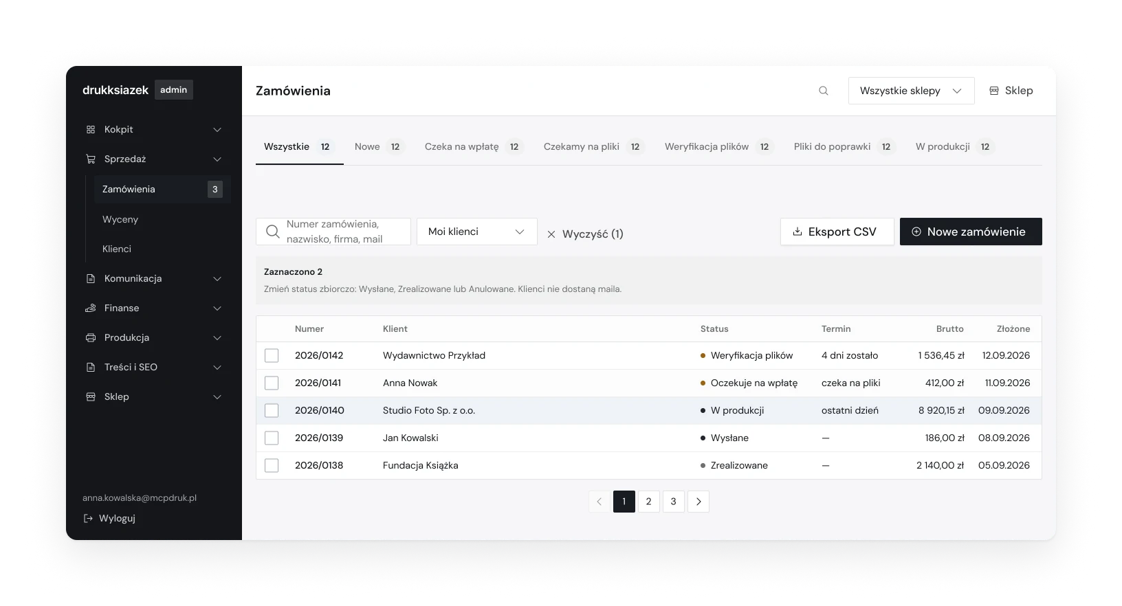 Orders list in the admin panel with a dot and a word for every status
